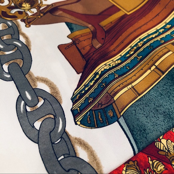 Authentic Vintage Hermes Silk Scarf - 90cm - Musee with Original Hermes Envelop - Picture 12 of 15